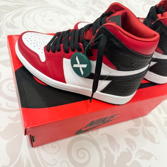 Verified Jordan 1 Retro High Chicago size 5W only 🅿️🅿️ - Picture 5 of 16